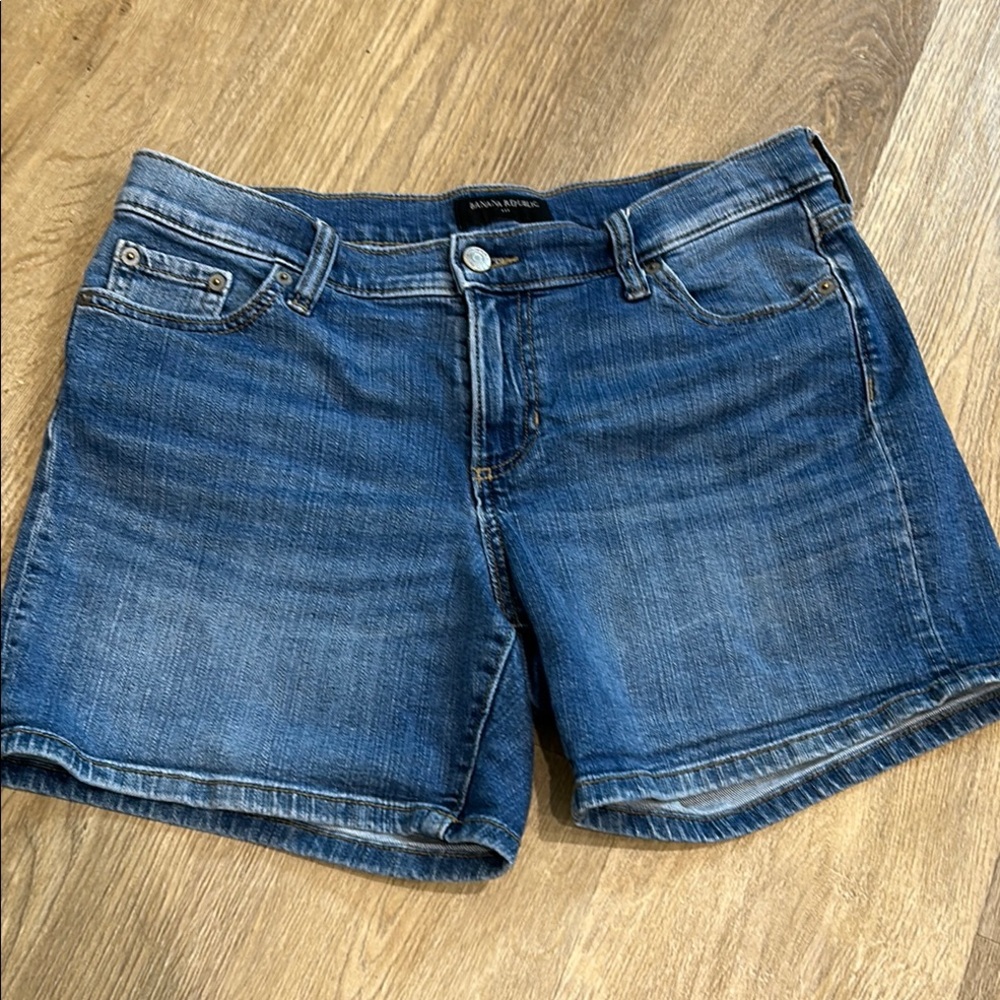 Banana Republic Denim Shorts | Size 26/2